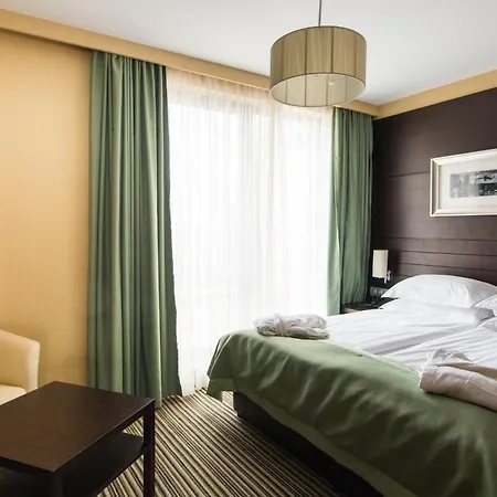 Western Olives - Free Pool & Parking 4*