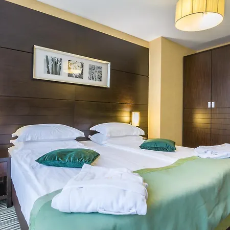 Western Olives - Free Pool & Parking Hotel 4*
