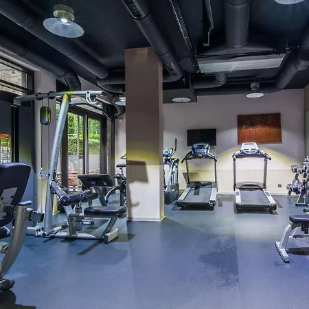 Western Olives - Free Pool & Parking Hotel Sofia