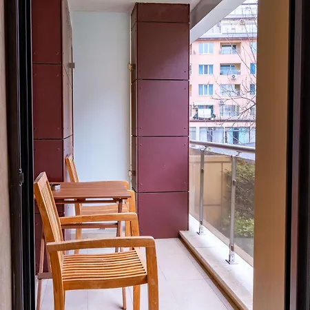 Hotel Western Olives - Free Pool & Parking