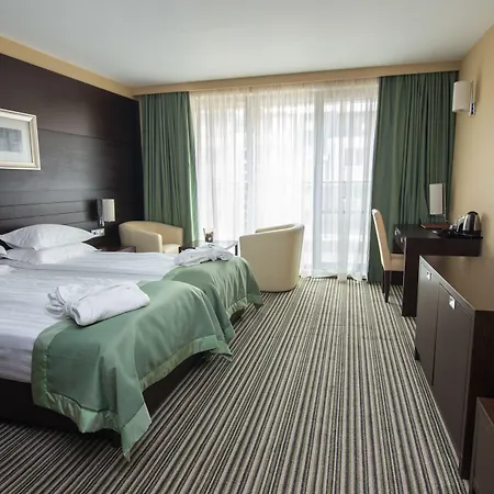 Western Olives - Free Pool & Parking Hotel 4*