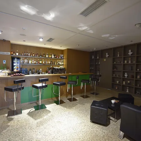 Western Olives - Free Pool & Parking 4* Szófia