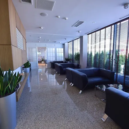 Szálloda Western Olives - Free Pool & Parking