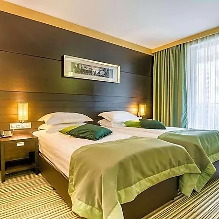 Western Olives - Free Pool & Parking Otel Sofya