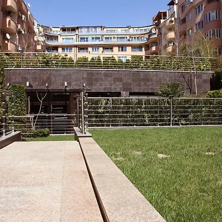 Western Olives - Free Pool & Parking 4* Sofia