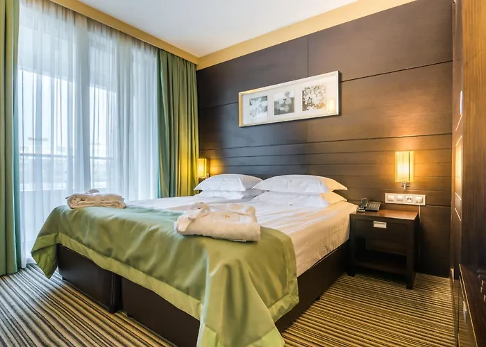 Western Olives - Free Pool & Parking Sofia