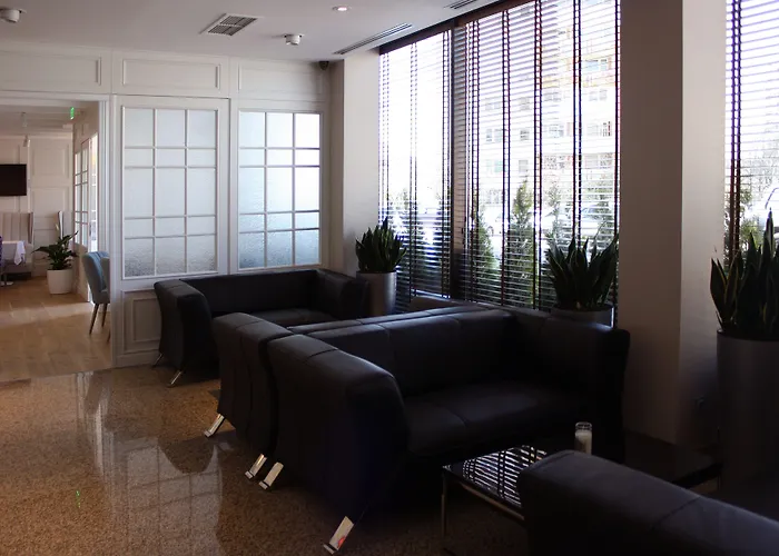 Hotel Western Olives - Free Pool & Parking Sofia