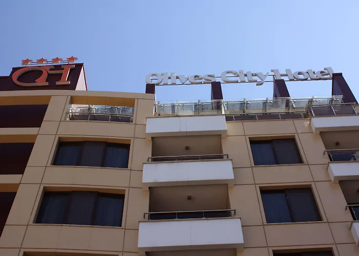 Western Olives - Free Pool & Parking Hotel 4*