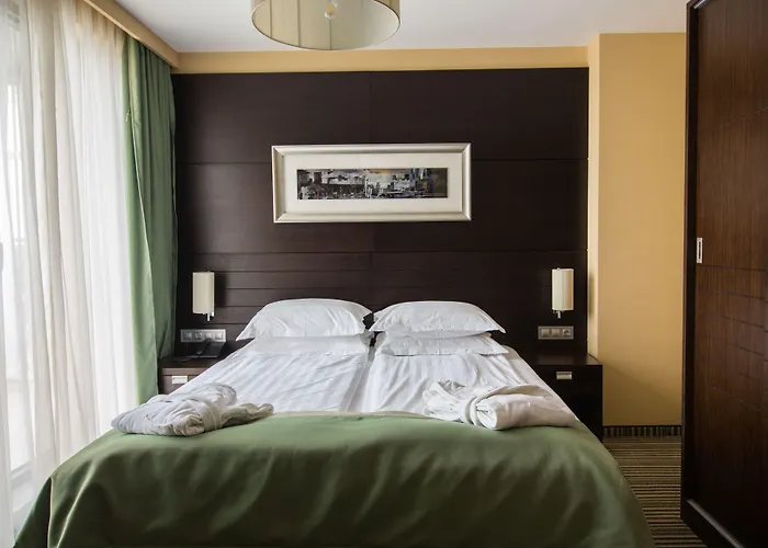 Western Olives - Free Pool & Parking 4*