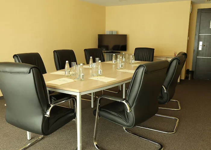 Western Olives - Free Pool & Parking Sofía