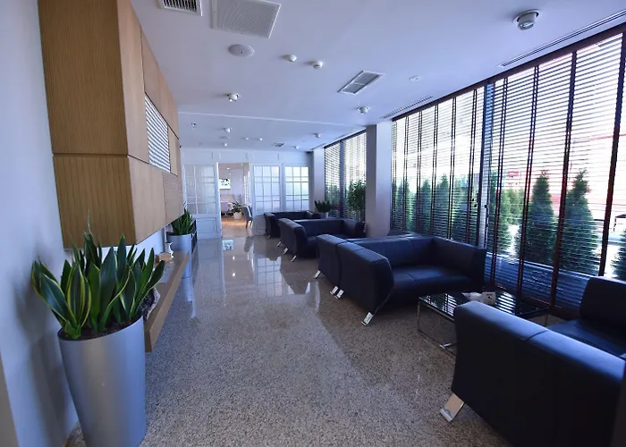 Szálloda Western Olives - Free Pool & Parking