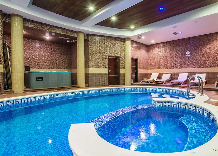 Szálloda Western Olives - Free Pool & Parking 4*